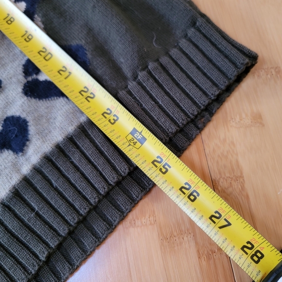 90s Escada 100% New Wool Animal Print Turtleneck Boxy Sweater sz 34 XS/S Green - Picture 7 of 9